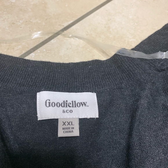 Cardigan - Picture 2 of 3